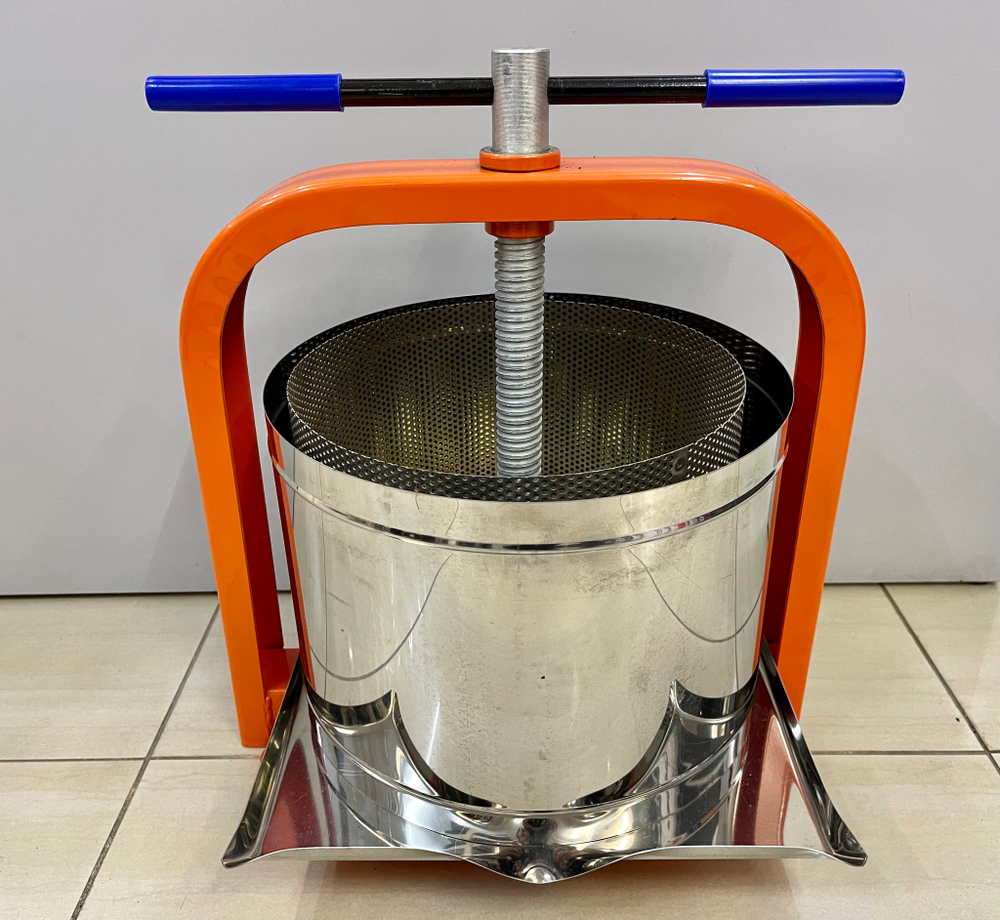 Пресс винтовой для отжима сока из ягод, фруктов и овощей Витязь-С, 15 л