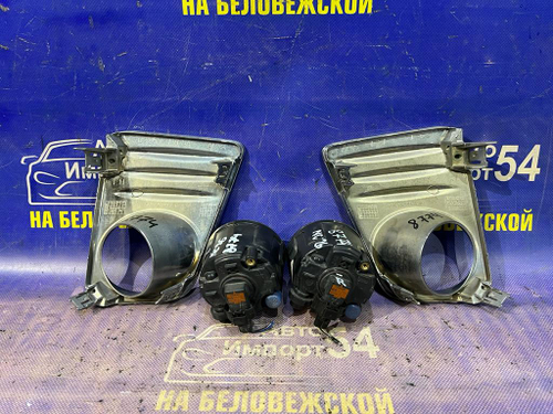 Туманка левая NISSAN SERENA 2010-2013