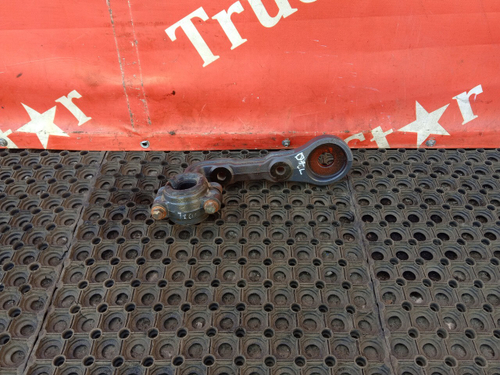 Кронштейн переднего стабилизатора 2020 г.