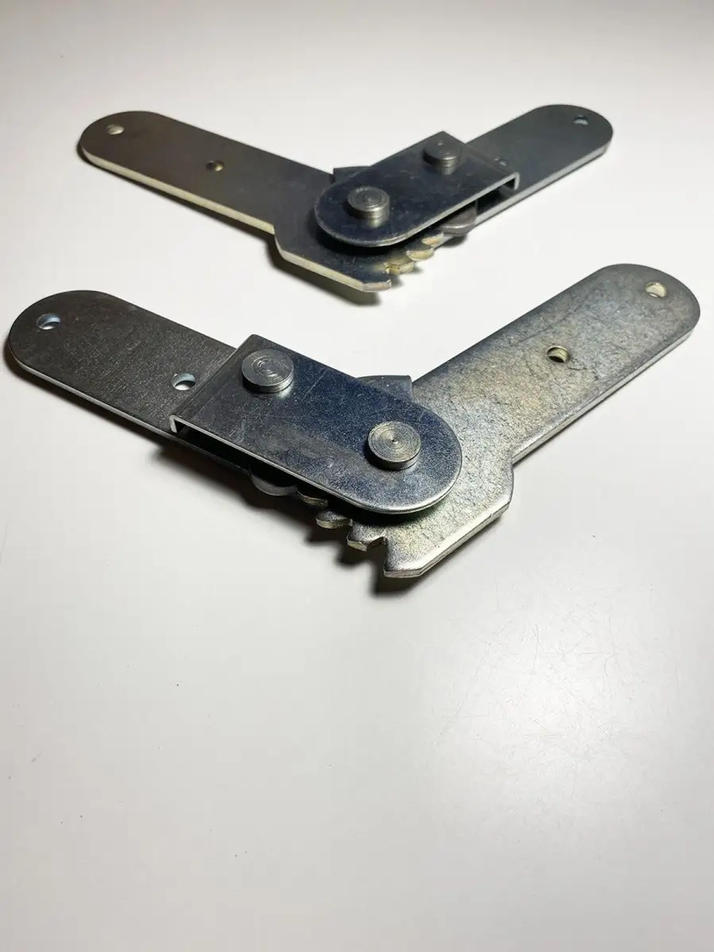 Механизм для подлокотников 542, комплект