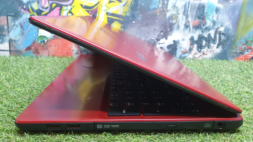 Ноутбук Acer A8/4Gb/Aspire E5-521-85CV NX.MPQER.003/Windows 10