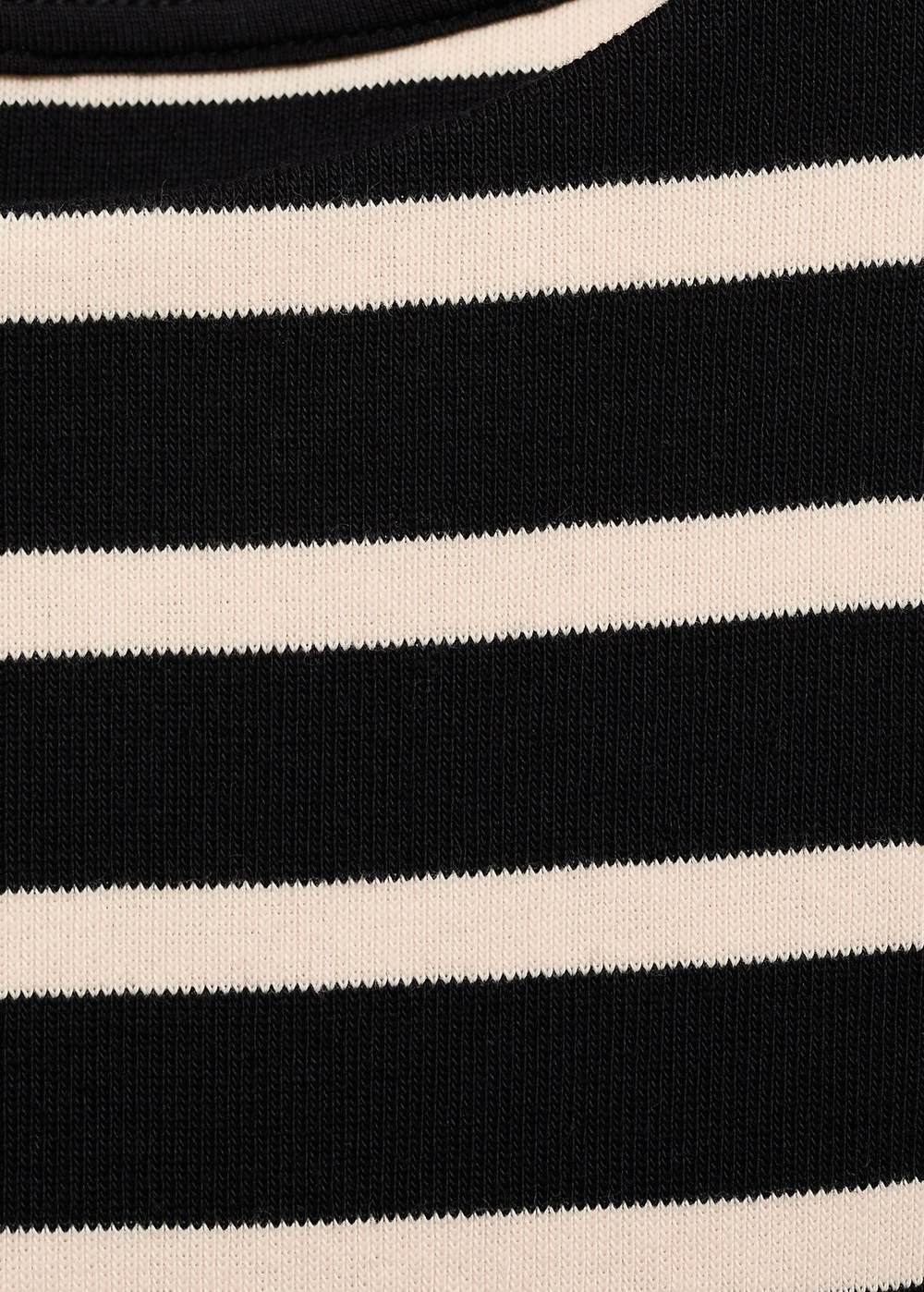 Короткое платье комбинированного дизайна