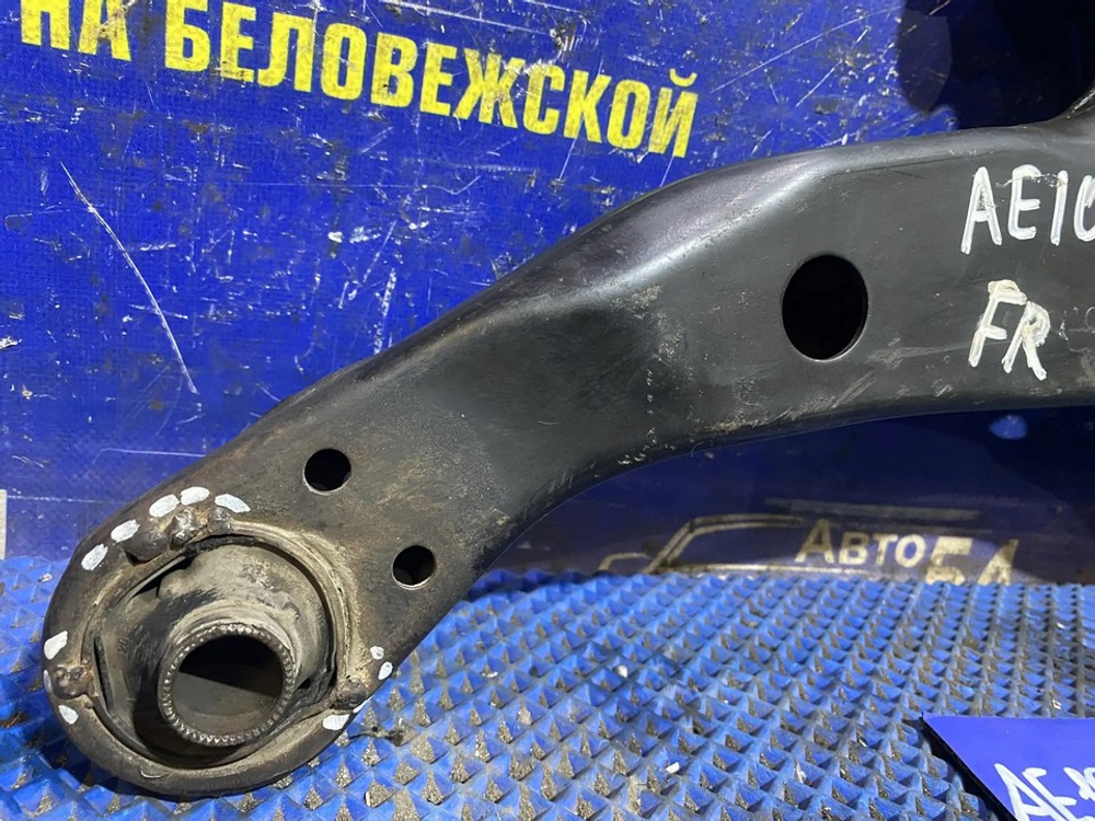 Рычаг передний правый TOYOTA COROLLA 1999