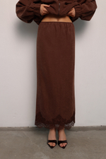 Юбка - макси с кружевом шоколадная