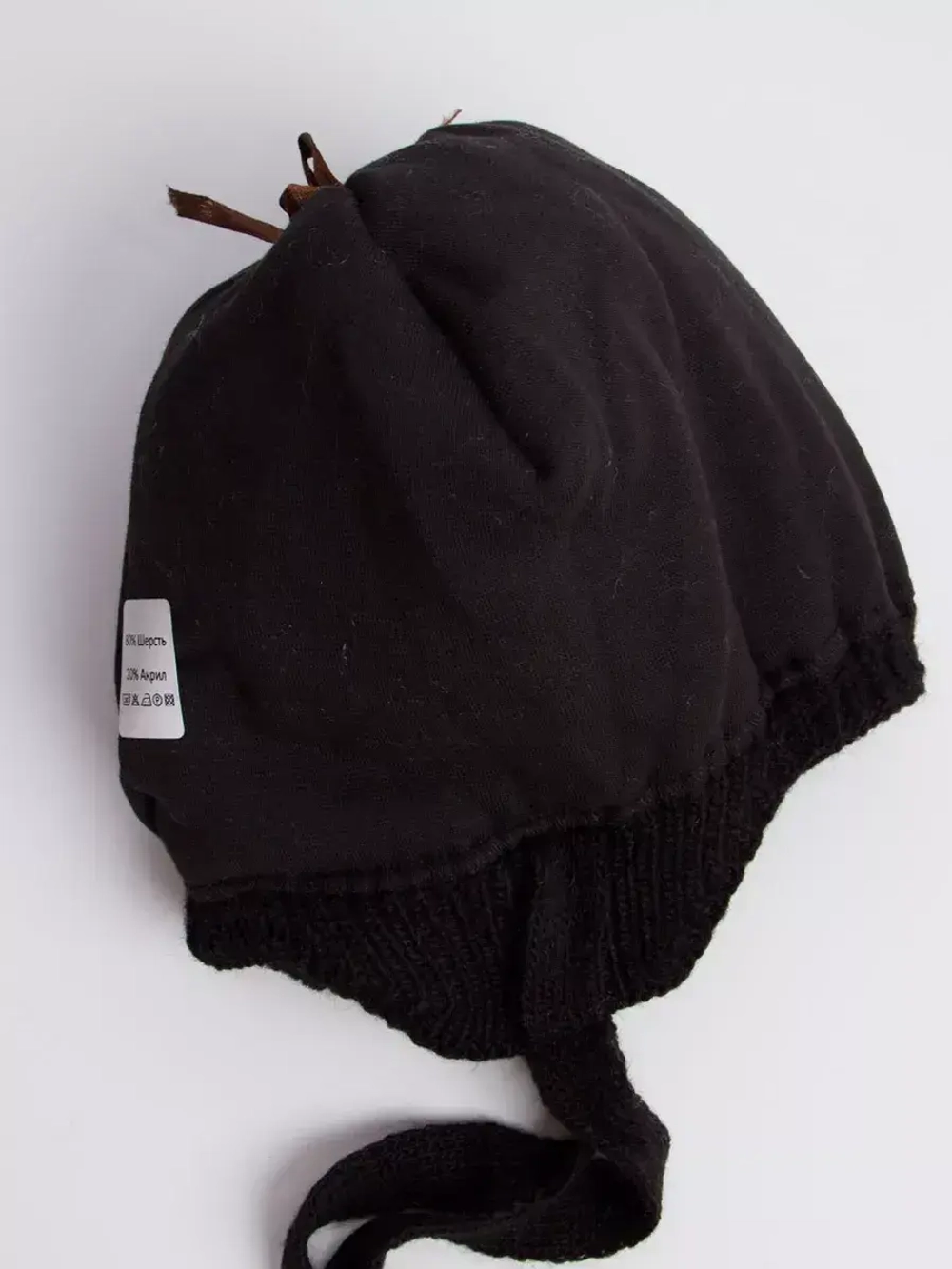 Шапка детская зимняя на завязках с помпоном