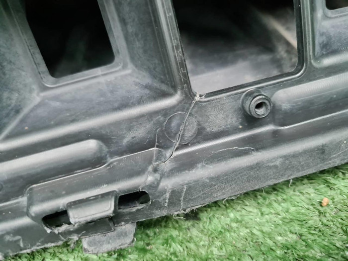 Решетка перед. бампера Mercedes GLC X253 15-19 AMG