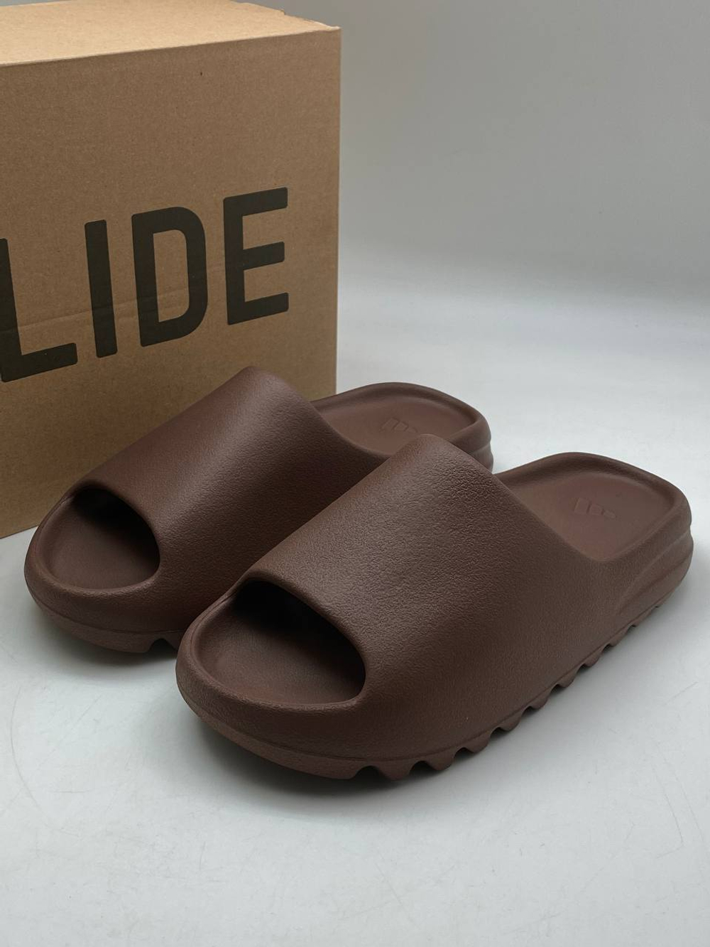Шлепанцы Adidas Yeezy