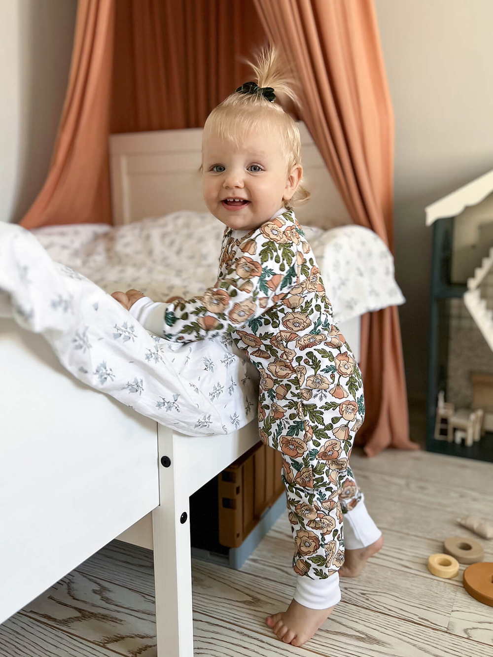 Утеплённый комбинезон с открытой ножкой Mjölk Sleep and Play Маки NEW