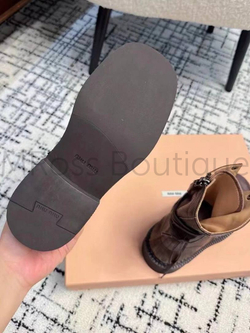Женские сапоги Miu Miu в коричневом цвете