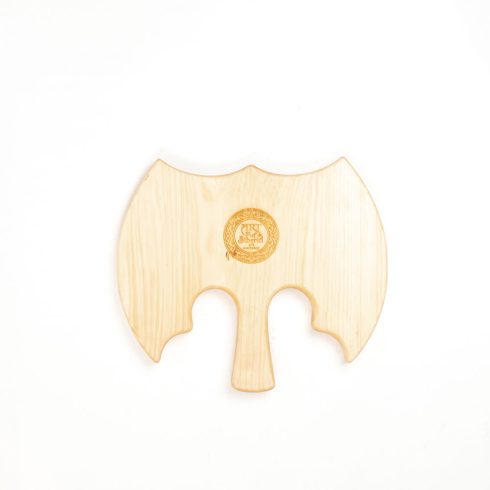 Деревянная менажница из кедра для подачи блюд и закусок с гравировкой "От военной науки крепнут разум и руки"