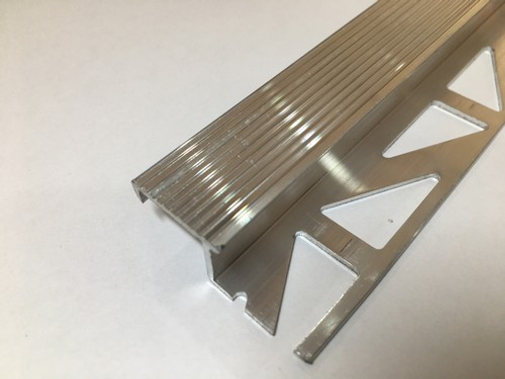 АПZR  9мм "PW" 2,5м  Полиров. ZR-об. 18мм на порог алюм.