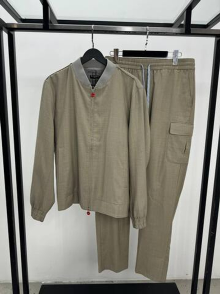 Прогулочный костюм Kiton
