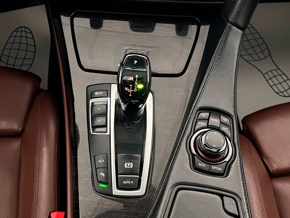 BMW 6-Series, 2011 год