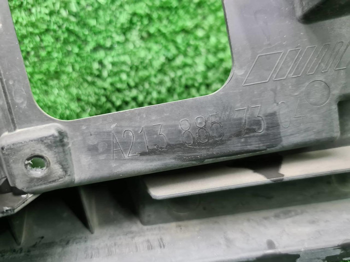 Кронштейн перед. бампера Mercedes E W213 20-23 AMG