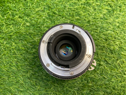 Nikon Zoom-Nikkor 28-50mm 3.5