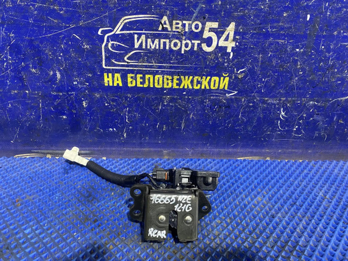 Замок багажника TOYOTA FIELDER 2004-2006