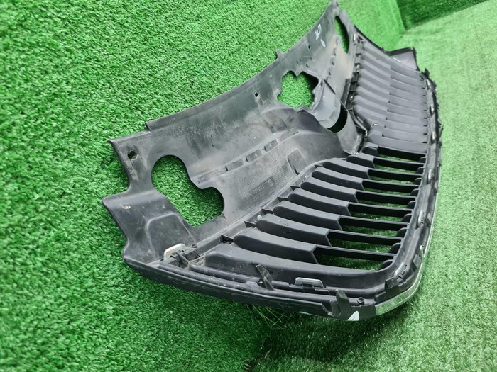 Решетка радиатора Skoda Rapid 1 (2012-2020)