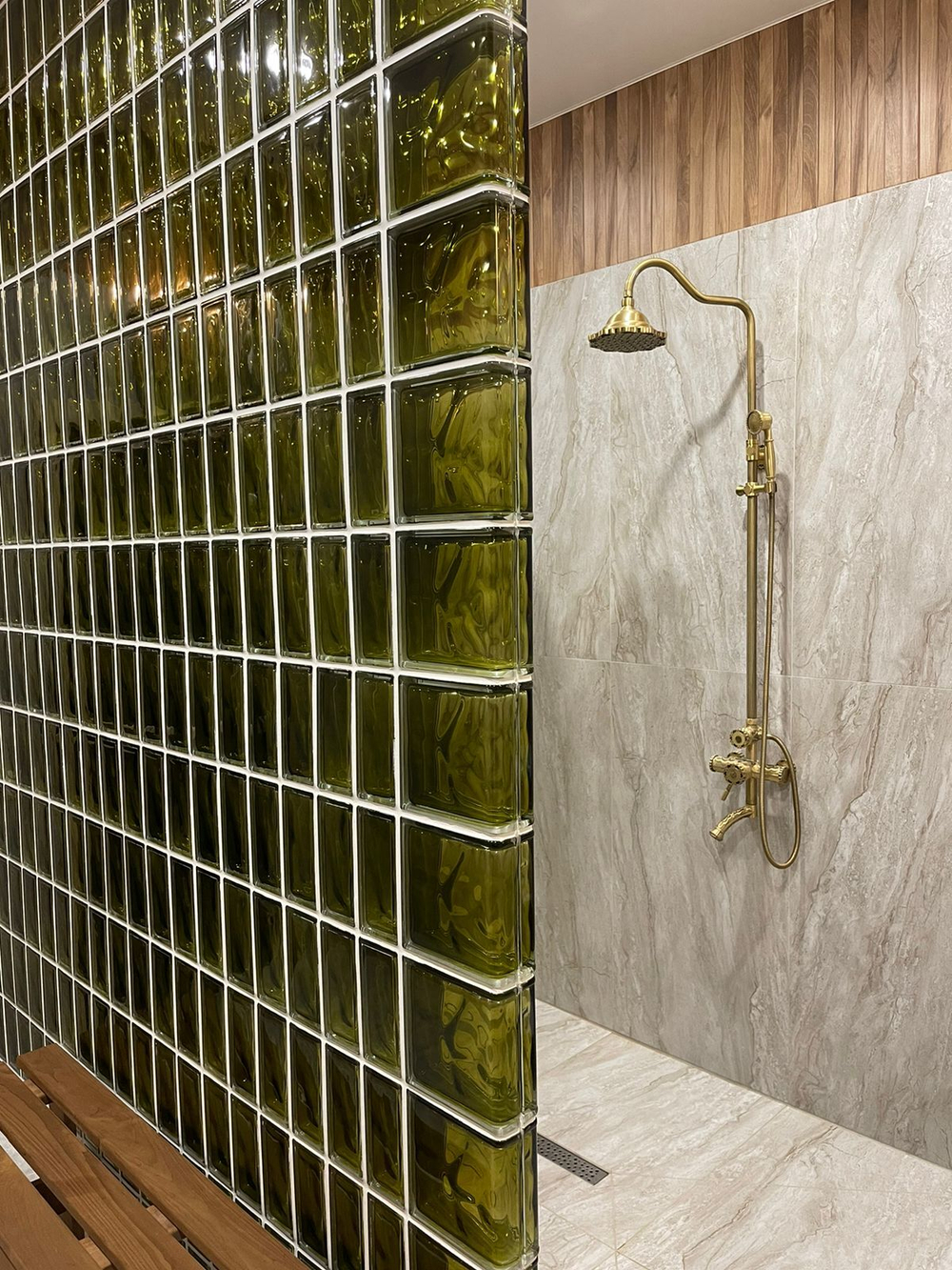 Стеклоблок половинка бронза окрашенный изнутри  Vitrablok  19х9х8см.