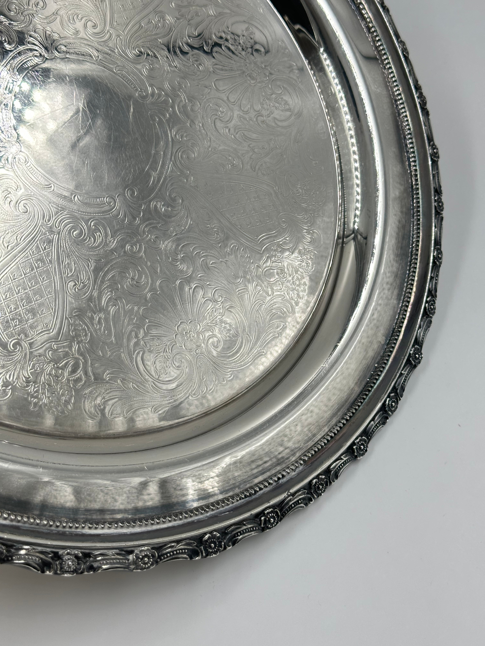 Поднос посеребрённый Lunt