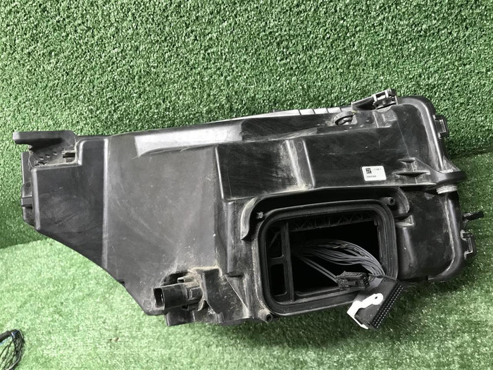 Фара левая Mercedes GLC X253 (2019-2022) LED