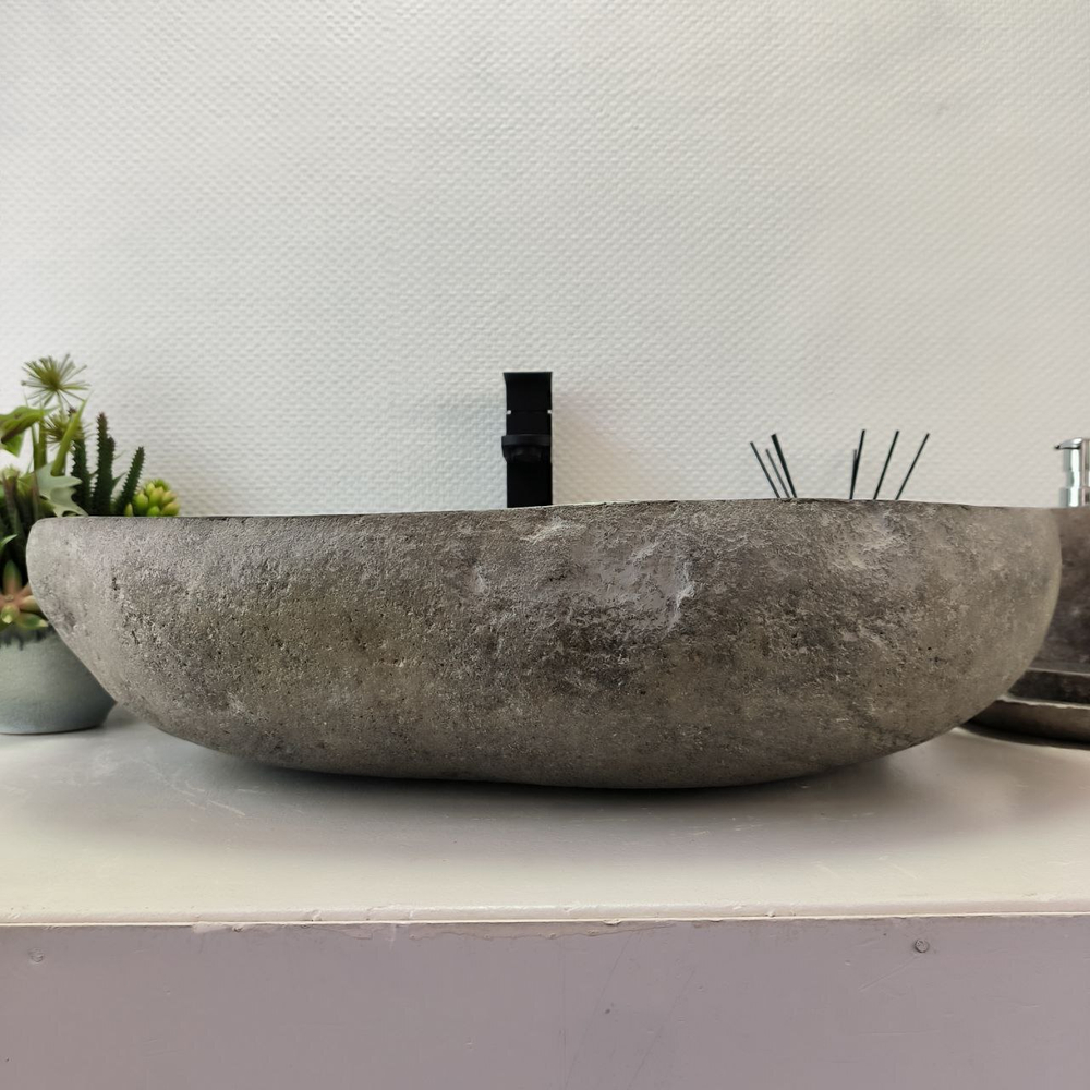 Раковина из речного камня RS63546 (62*47*16) 0124