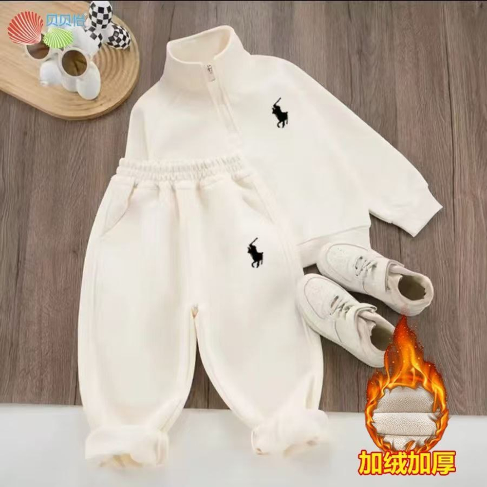 Детский теплый костюм