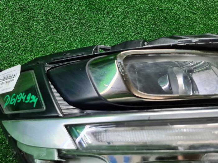 Фара правая Kia Carnival 4 (2020-2023) LED