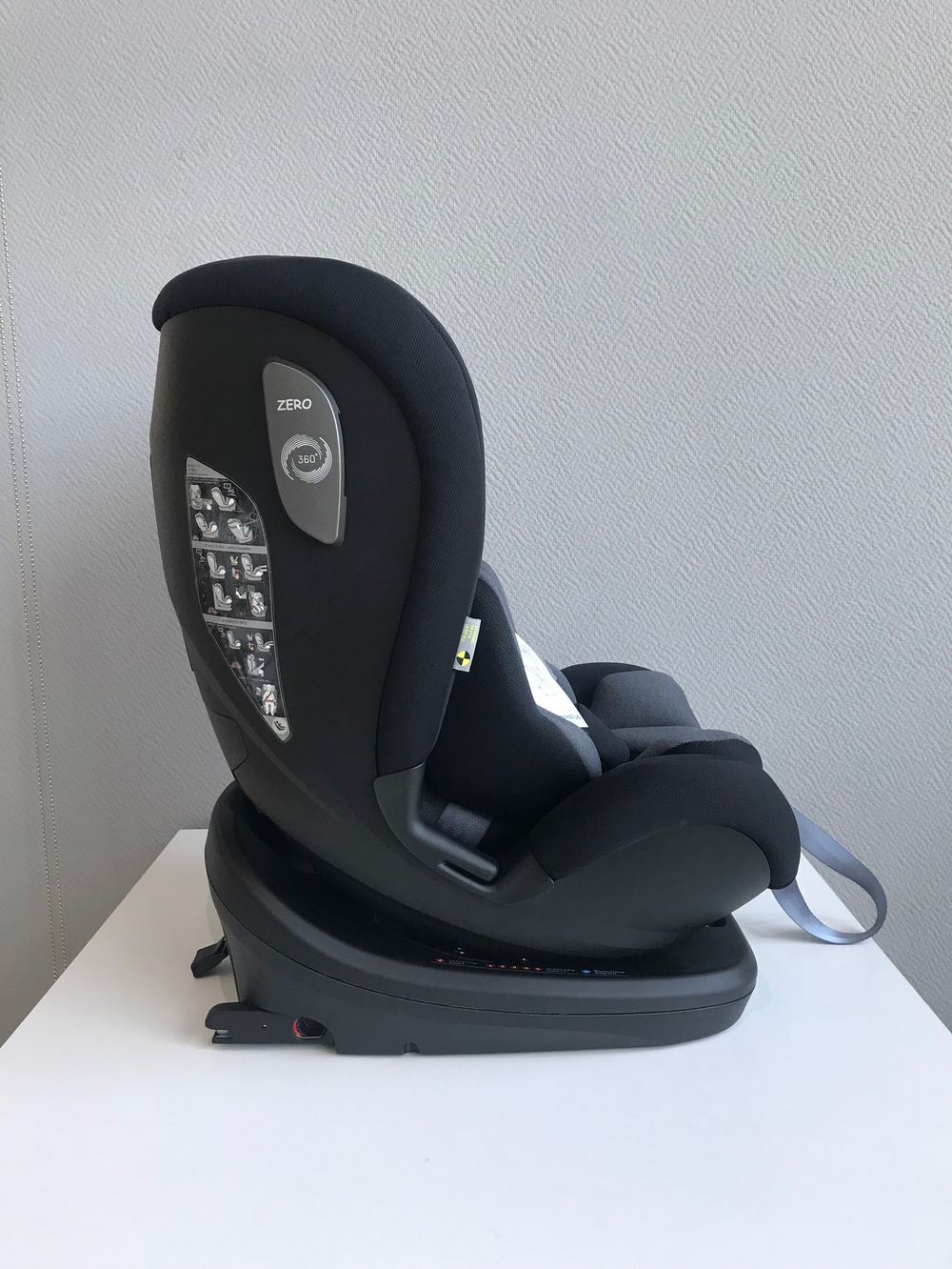 Автокресло Peppy Zero Isofix (black/grey)