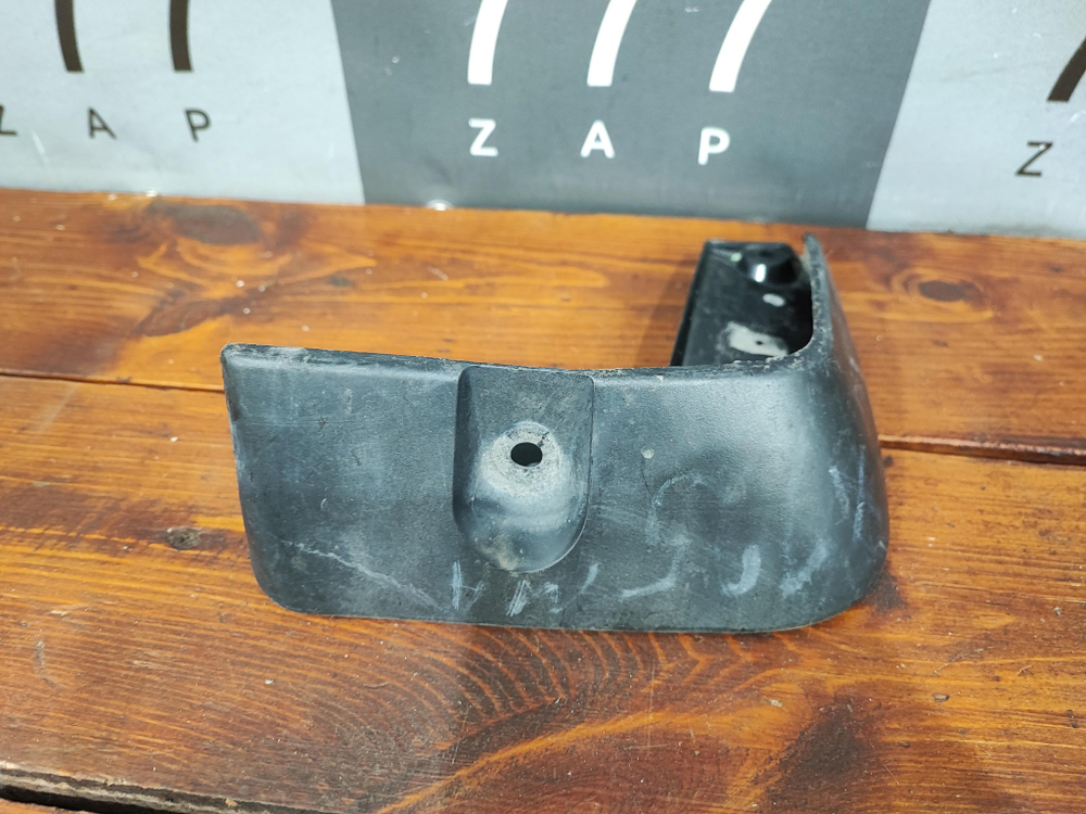 Брызговик задний правый Kia Ceed 3 (CD) 18-22 Б/У Оригинал 86842J7000