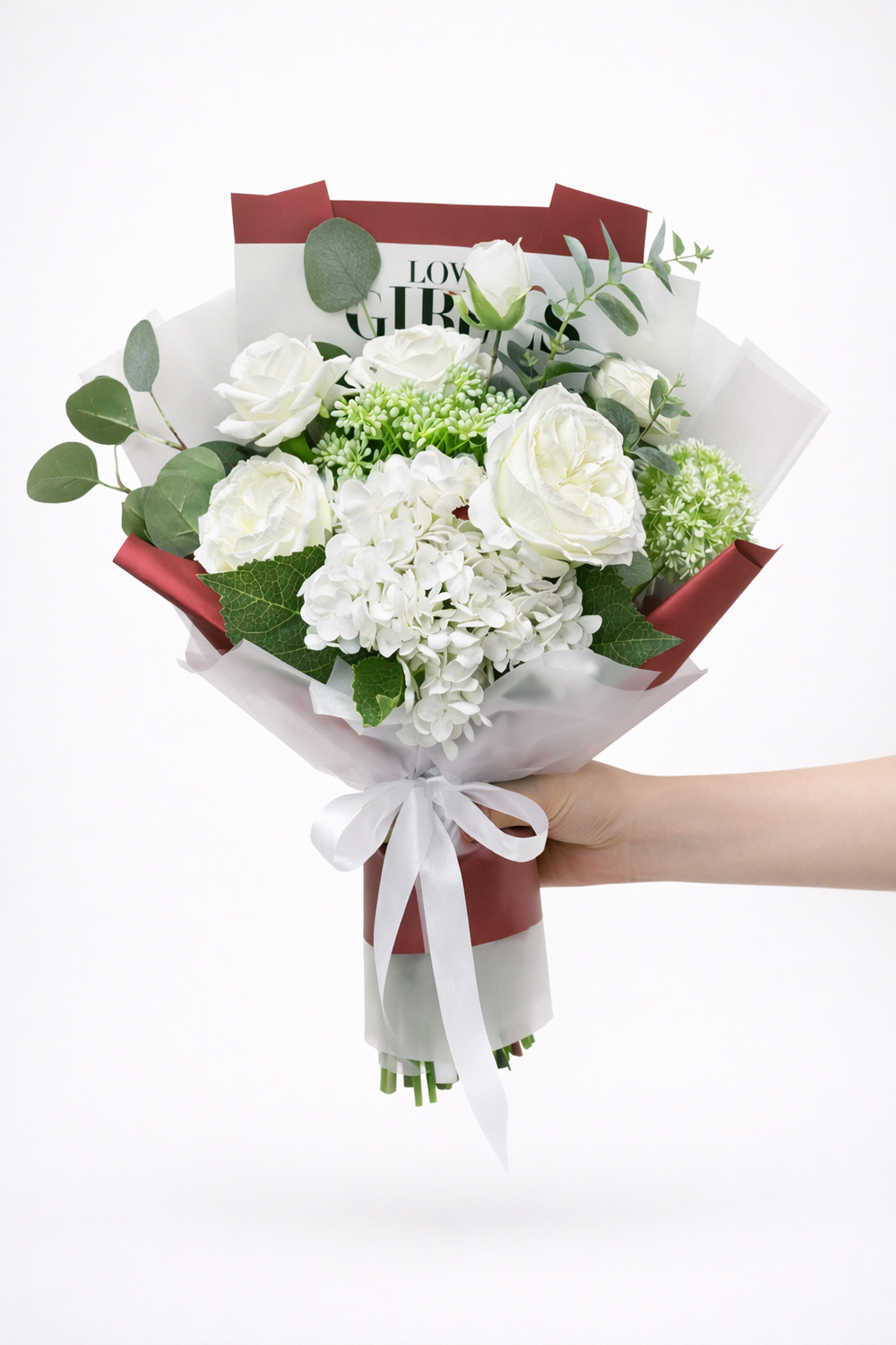 Быстросборная упаковка в пленке. Форма №2. Коллекция "Гламур". Цвет: матовая чередуется с МАЛИНОВОЙ пленкой ,размер букета:+/- в-55,ш25