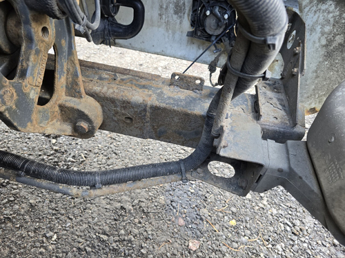 Усилитель переднего бампера