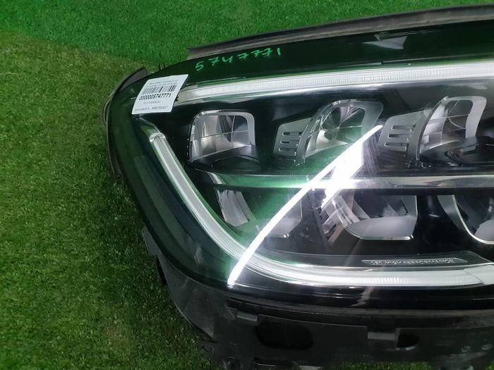 Фара правая Mercedes GLC X253 (2019-2022) LED
