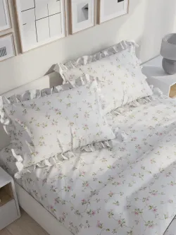 Декоративная наволочка с рюшами, оборками "Весенние цветы" 40х60 см, 1 шт, без молнии