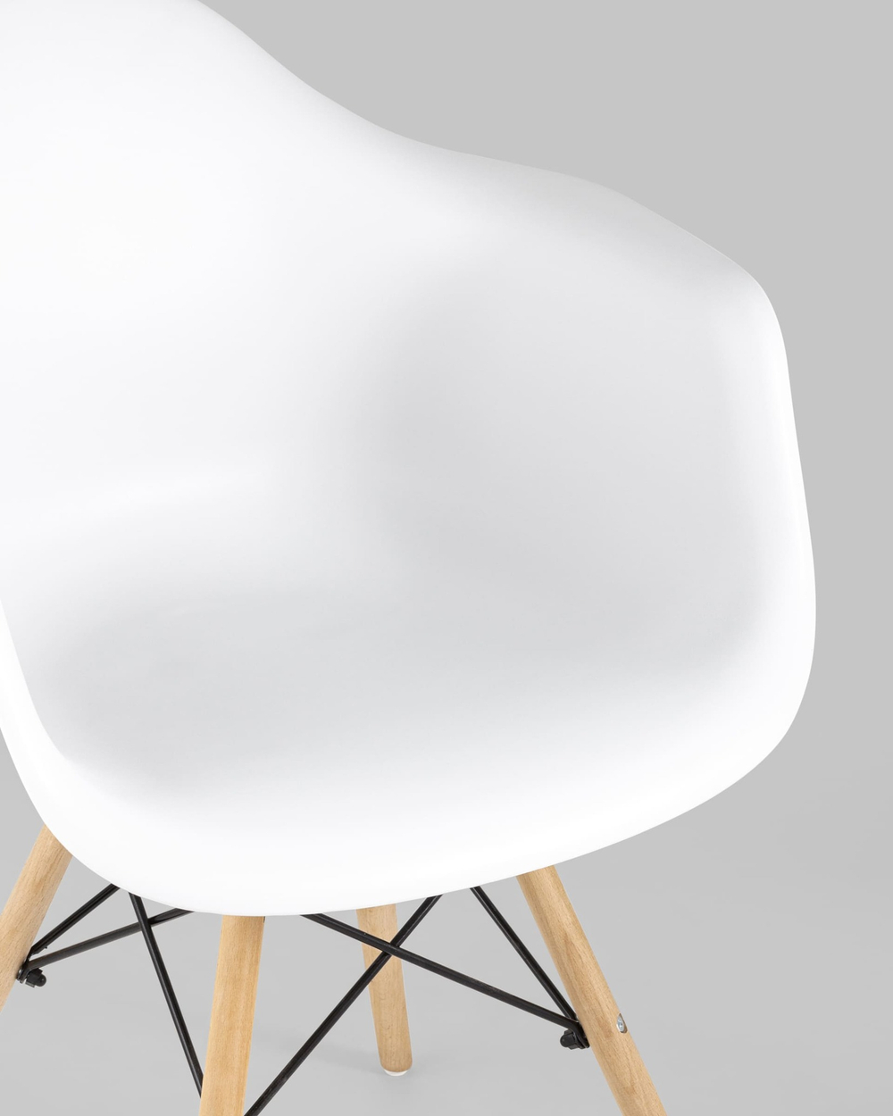Стул Eames DAW белый