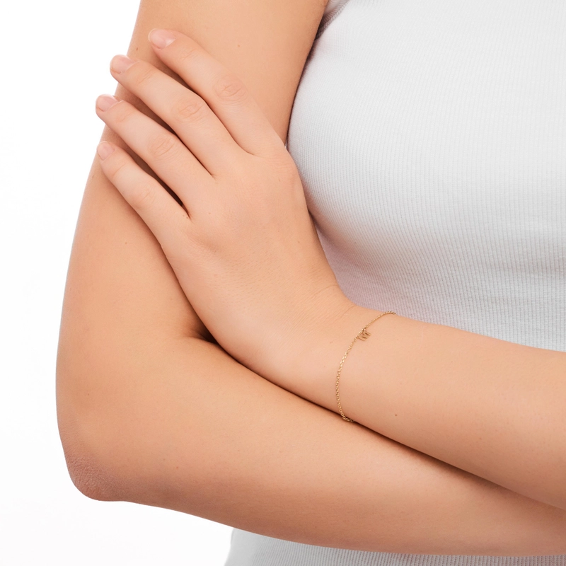 Вечный браслет Персонализация с Буквой – Золото