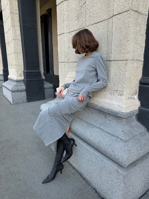 Лонгслив из хлопкового трикотажа серый меланж