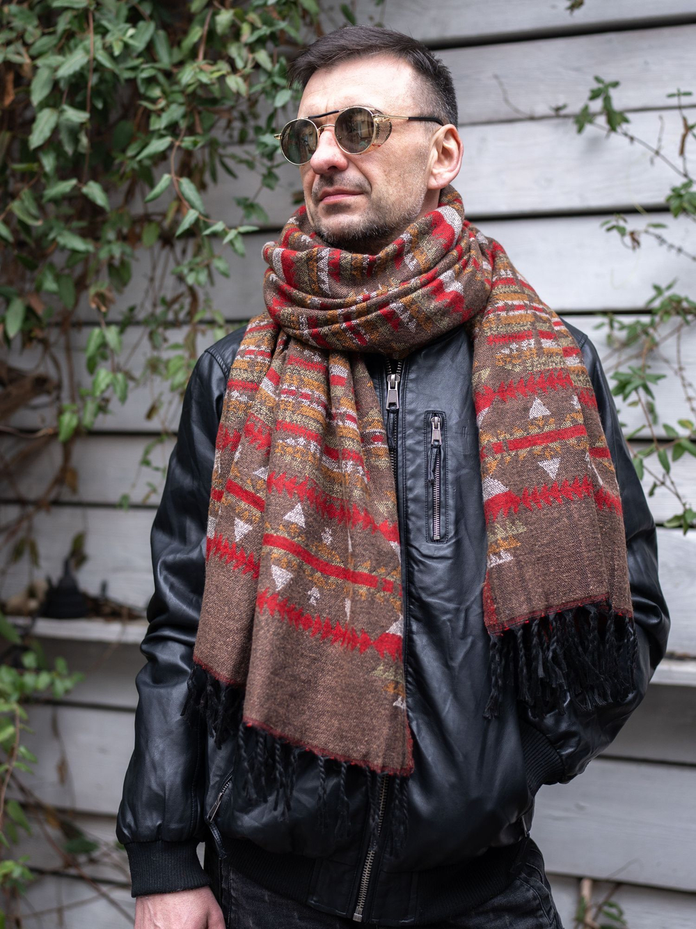 Шарф теплый с индейским орнаментом