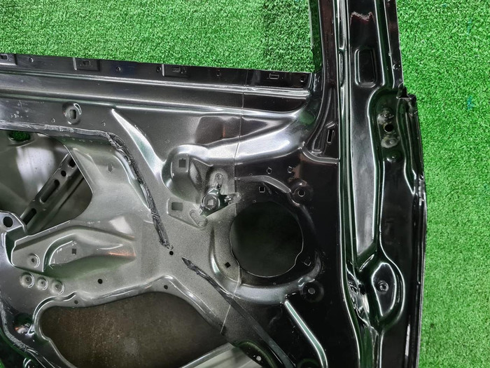 Дверь задняя левая BMW X6 F16 F86 (2014-2020)