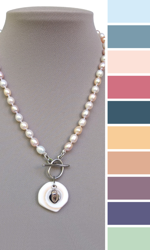 колье из жемчуга с подвеской