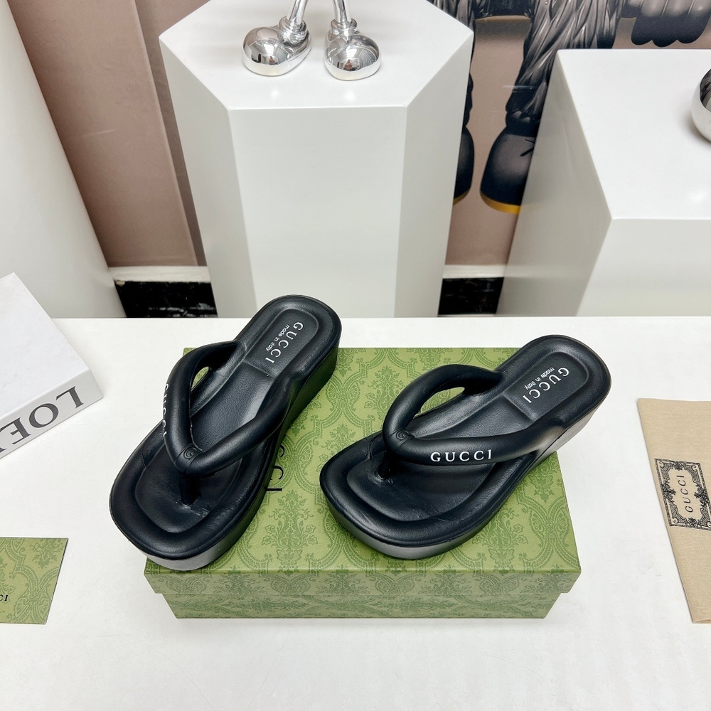 Gucci Thong Platform Sandal