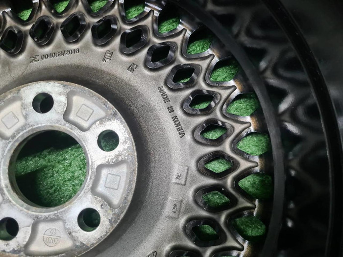 Диск литой R19 Genesis G90 (2016-2022) задний