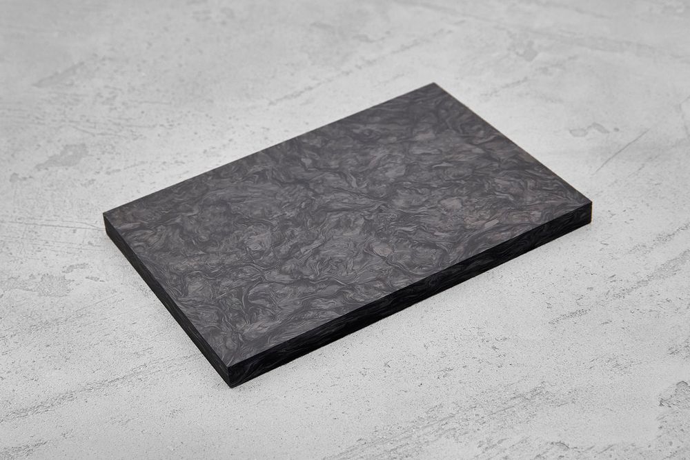 Карбон хаотичный, плашка 130x85x8мм, классический