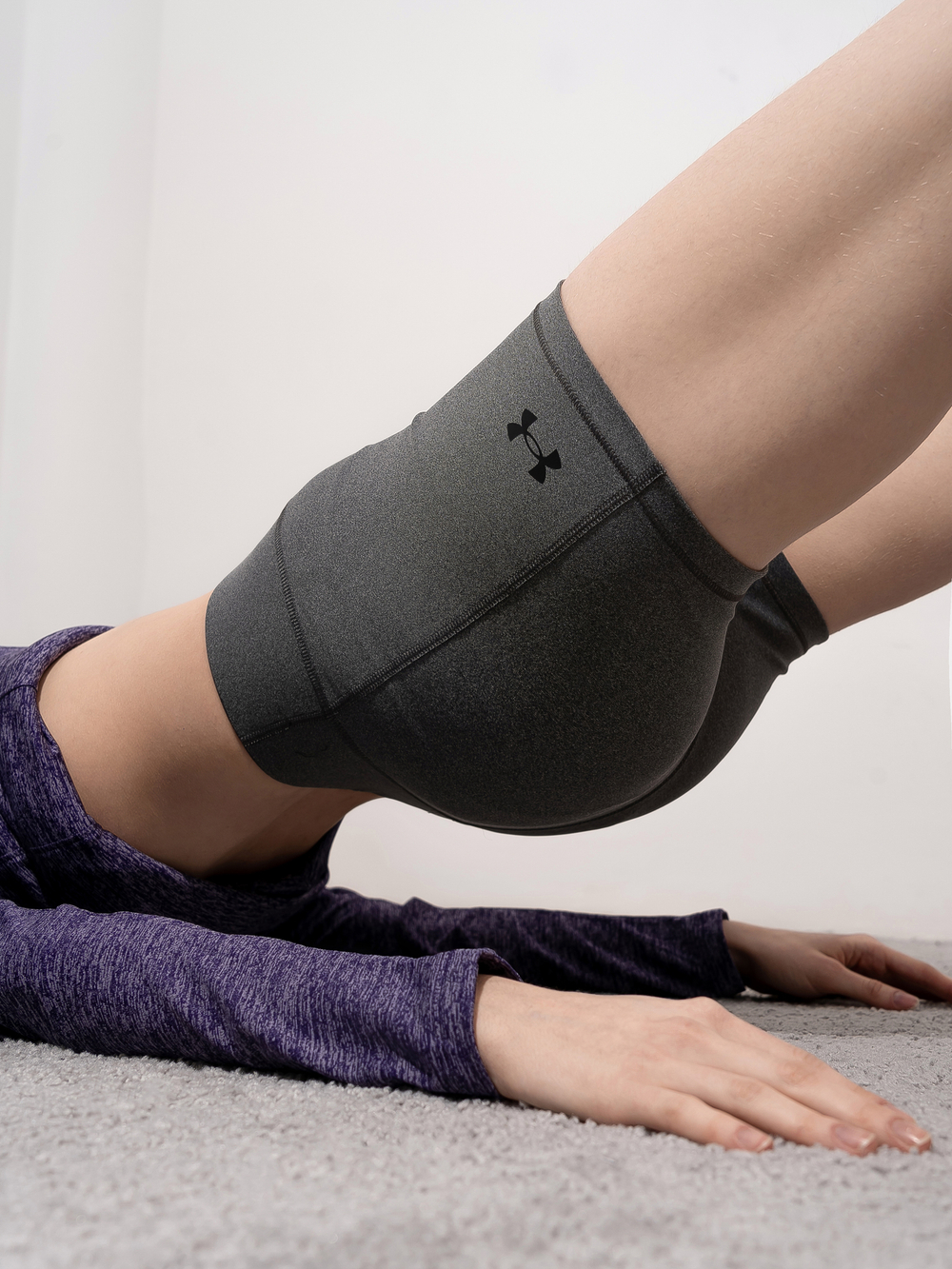 Шорты Under Armour HeatGear Mid Rise Shorty 1360925-019