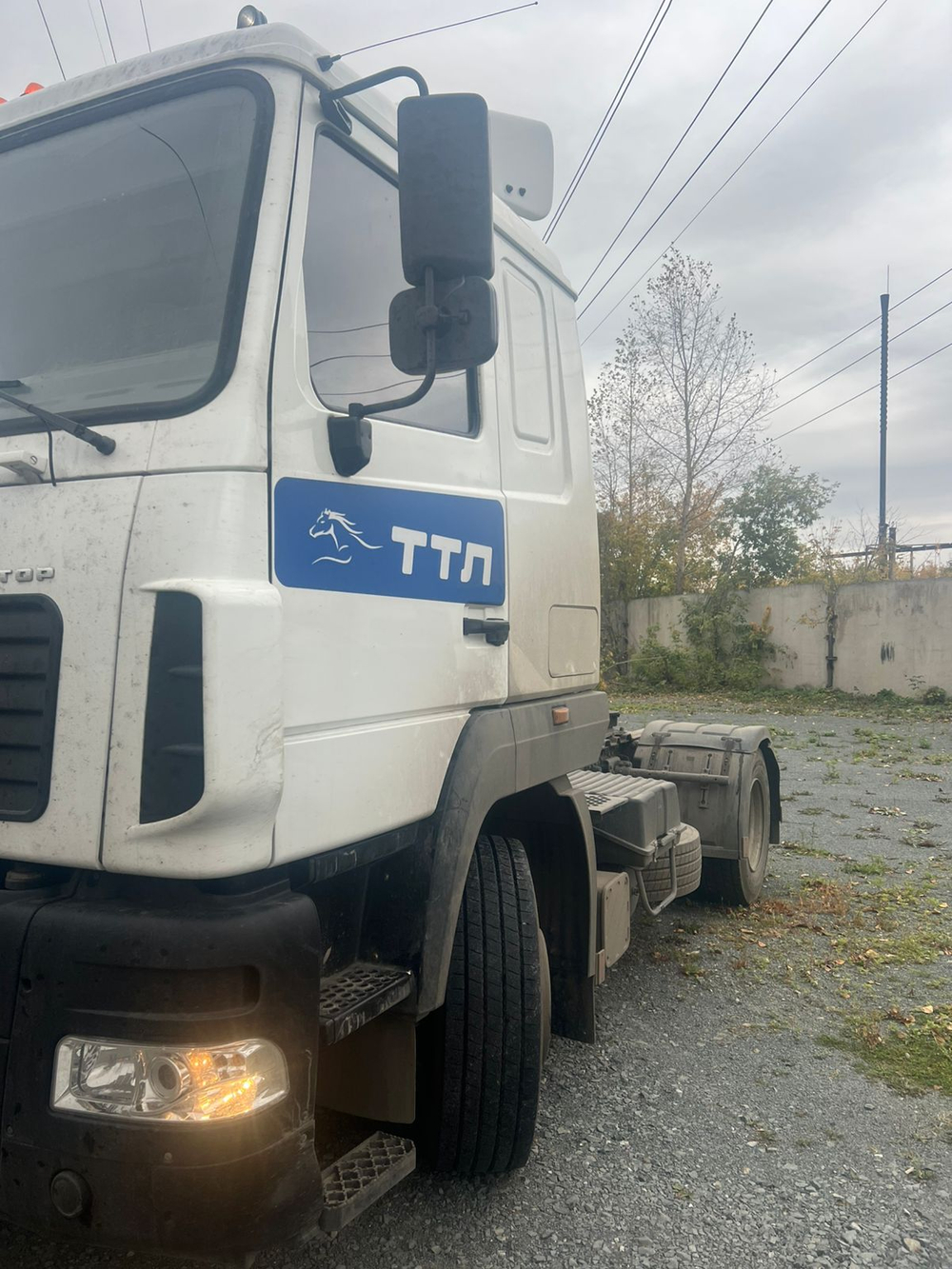 МАЗ 5440 4x2 Седельный тягач 5440С5-8580-031 (Дизельный, 6,7 л, 328 л.с., МТ)