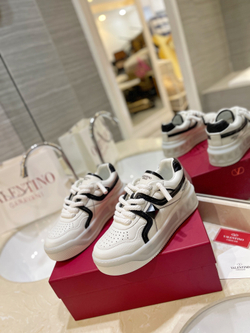 Valentino Sneaker