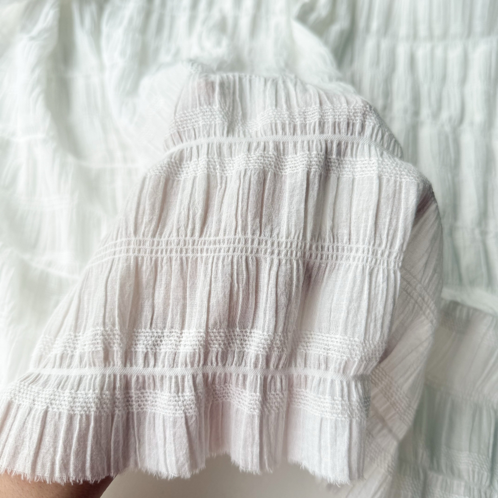 Батист Воздушный с горизонтальными полосками Молочный