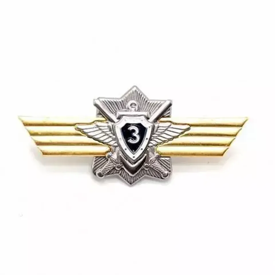 Значок Классность контрактника 3