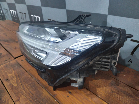 Фара левая Volvo S60 3 18-22 Б/У Оригинал 32314178