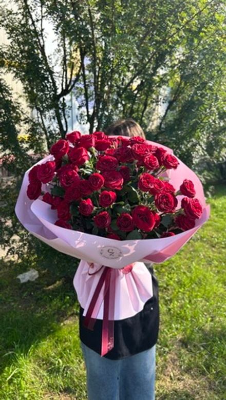 Букет из кустовых роз с доставкой Коротковичи