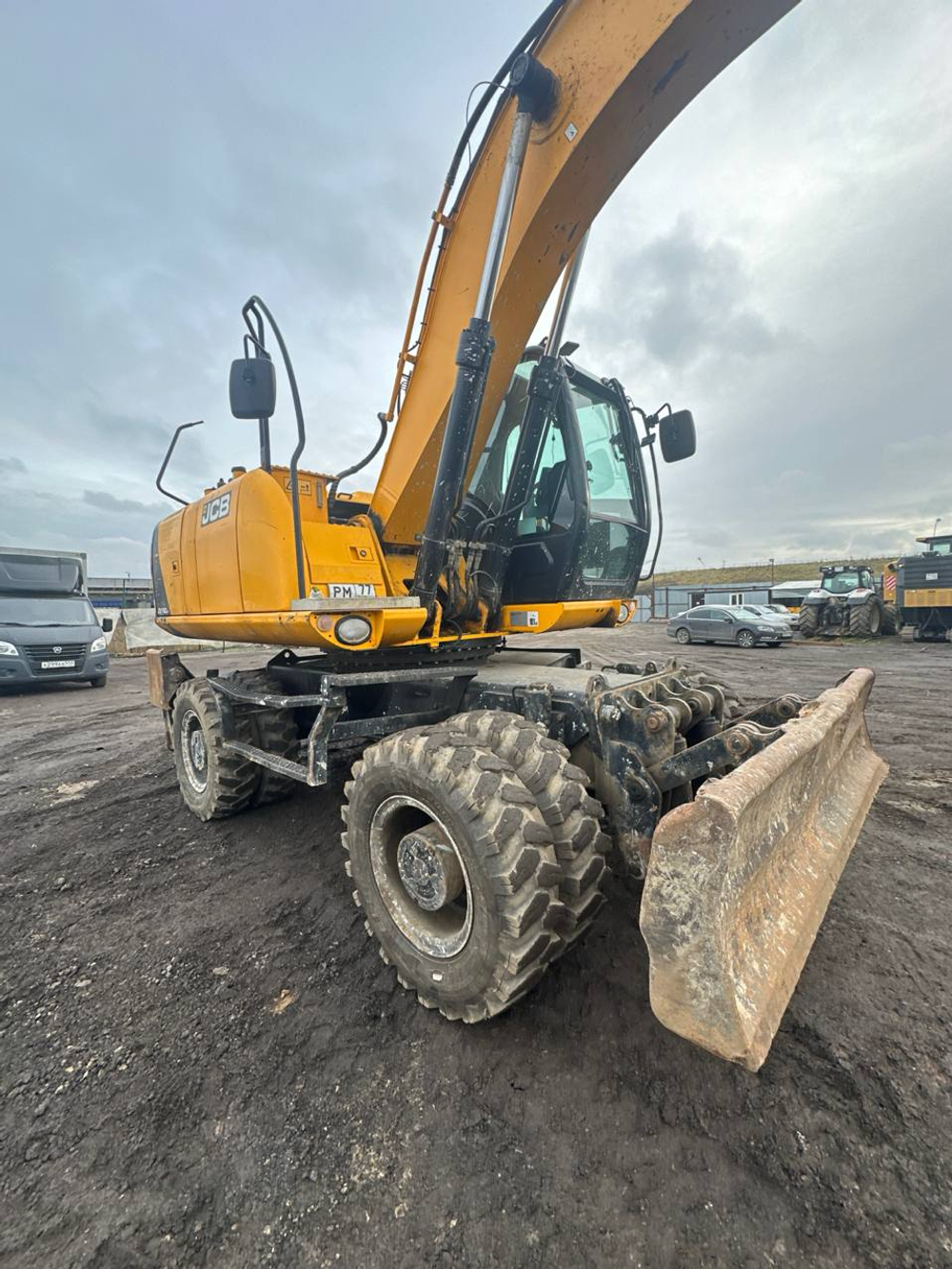JCB JS160* Экскаватор колесный JS160W	(Дизельный, 4,4 л, 116 л.с., АТ)